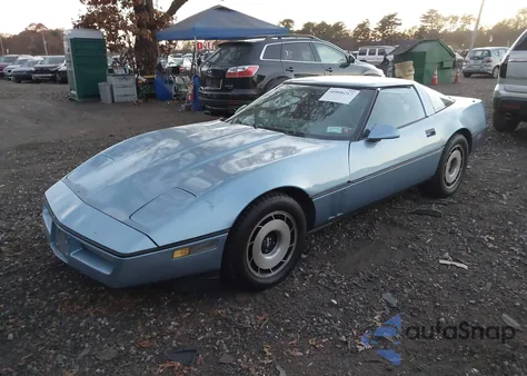1984 Chevrolet Corvette из США, поврежденный, VIN 1G1AY0784E5127314